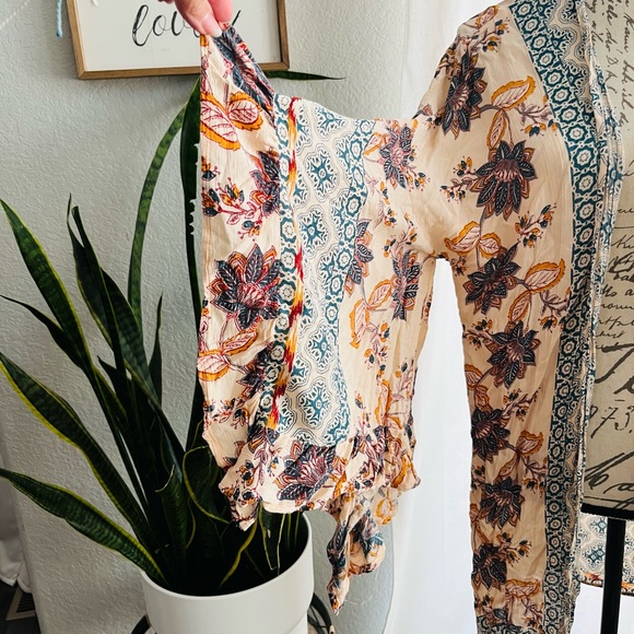 Bohemian Vintage Style Bell Sleeve Kimono - Picture 4 of 8